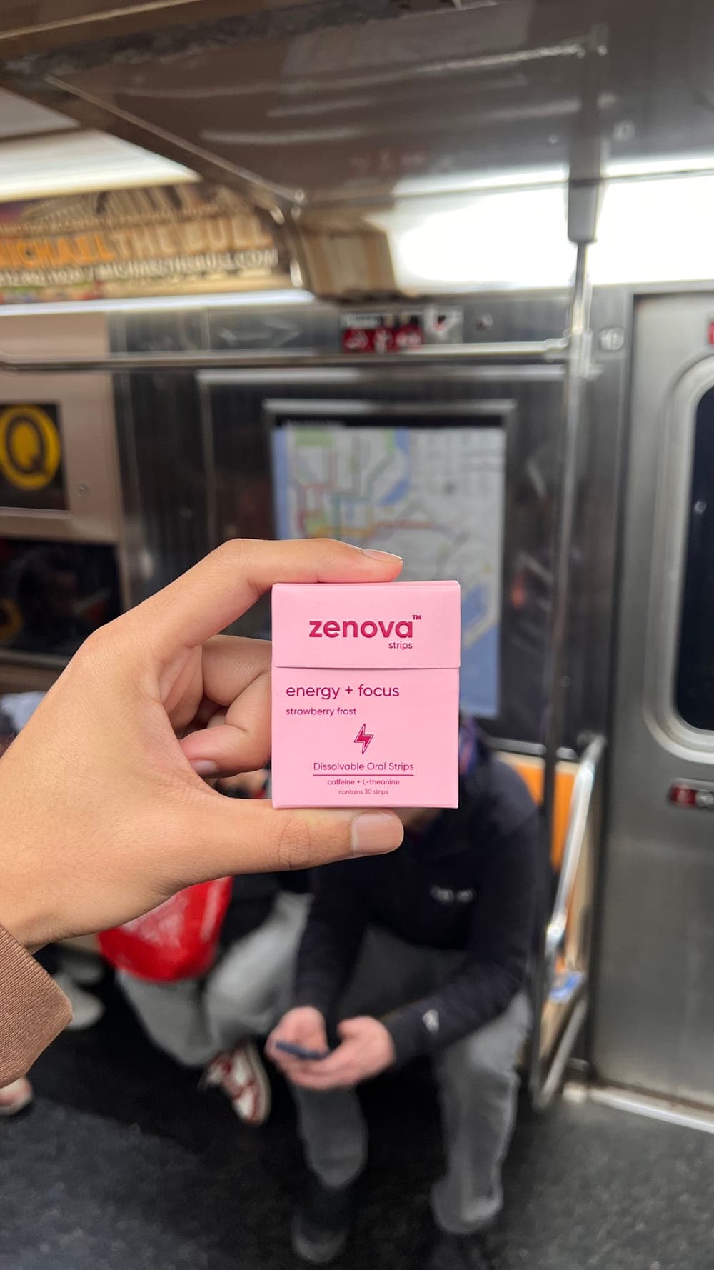 Zenova box held up on the subway